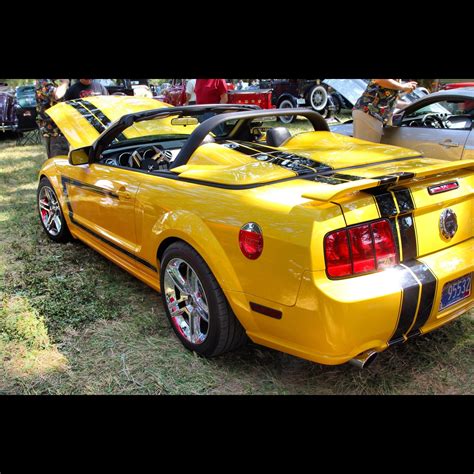 Yellow Ford Mustang Convertible 2005