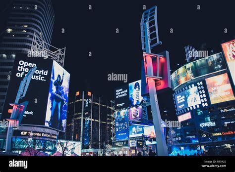 City nightlife in downtown Toronto, Canada Stock Photo - Alamy