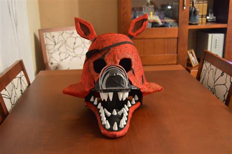 Foxy Mask / Cosplay inspired in Five Nights at Freddy's.