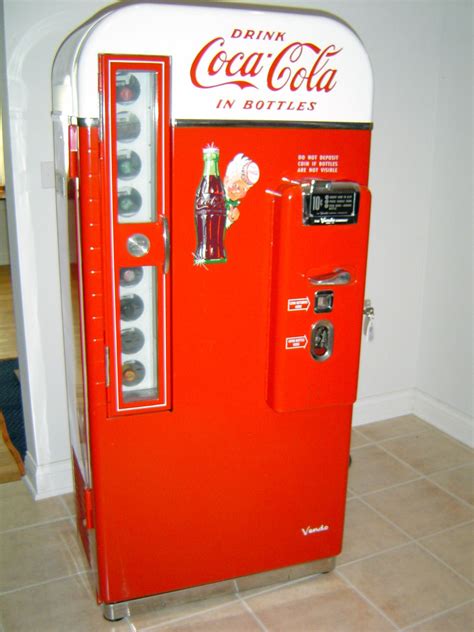 1950s Coca Cola Vendo 81 Bottle Vending Coke Machine | Coke machine, Coca cola machine, Cola