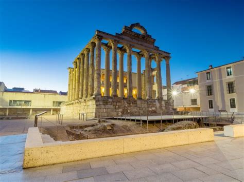 7 Impressive Examples of Roman Architecture (Outside of Italy) — Daily ...