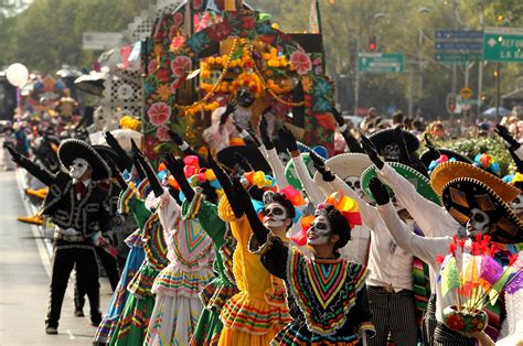 Mexico City's Day of the Dead parade 2018 – in pictures | Mexico ...