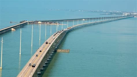 Woman Killed, 2 Boys Injured After Parasailing Accident in Florida Keys ...