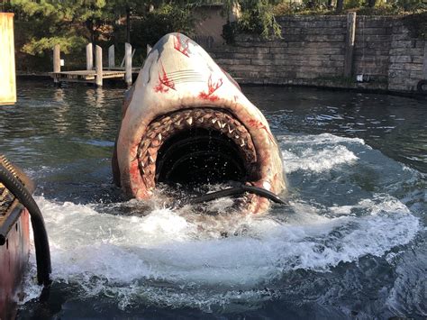 Jaws Ride Photo Tour at Universal Studios Japan — The Gaijin Ghost