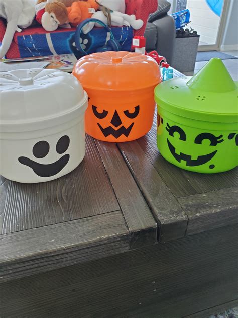 MichaelPocketList: (OC) My McDonald's Halloween buckets from 1986