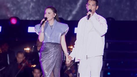 Rossa feat. Afgan - Kamu Yang Kutunggu (25 Shining Years Concert) - YouTube