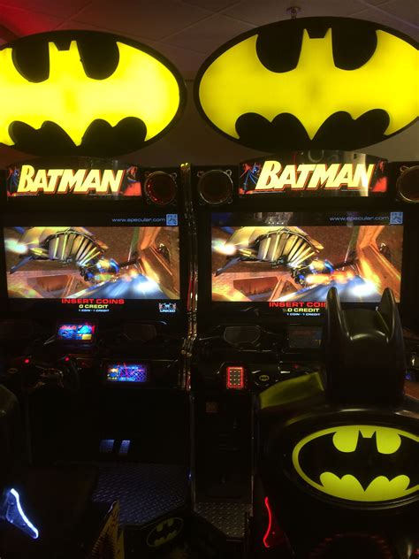 Batman Arcade - Want this! | Batman, Dark knight, Arcade