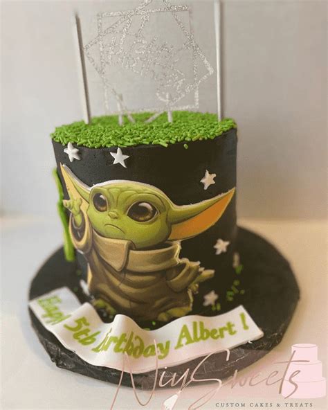 Baby Yoda Cake Design Images (Baby Yoda Birthday Cake Ideas) | Yoda ...