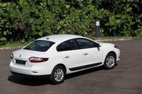 Renault Fluence review - Online Car Marketplace for Used & New Cars