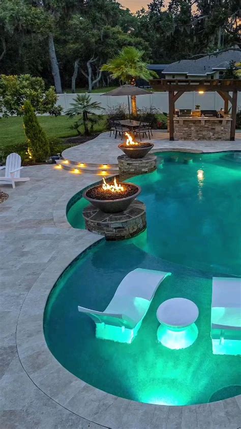 Stuning luxury Backyard! this luxury backyard have an amazing pool. # ...