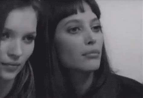 Kate Moss Christy Turlington GIF | GIFDB.com