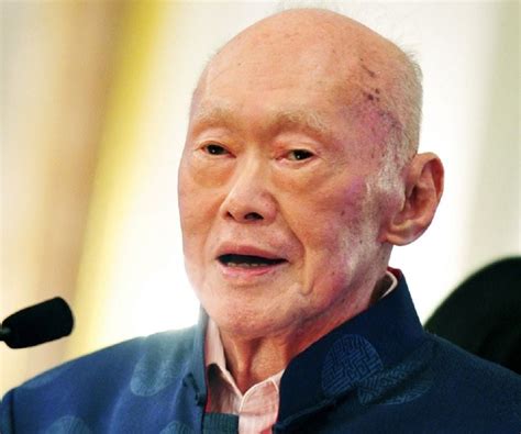 Lee Kuan Yew Biography - Childhood, Life Achievements & Timeline