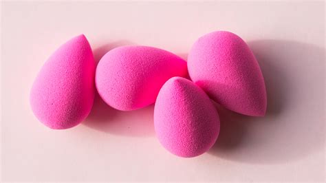 7 Surprising Beautyblender Facts You Won't Believe | Allure