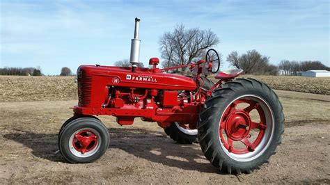 1947 International Harvester Model H Tractor. | Tractors, International ...