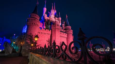 Disney Parks After Dark: A Haunting Cinderella Castle | Disney Parks Blog