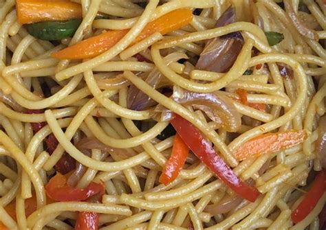 Stir fry spaghetti Recipe by tareeds_kitchen - Cookpad