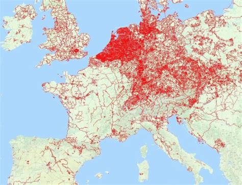 Map : Cycling lanes in Europe (open street map) - Infographic.tv - Number one infographics ...