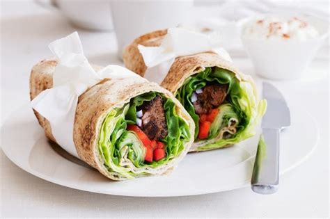 Paprika lamb kebab wraps recipe | LEBANESE RECIPES