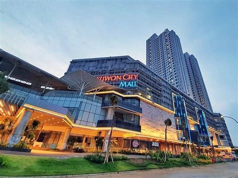 Pakuwon City Mall : Daftar Tenant dan Promo Terbaru