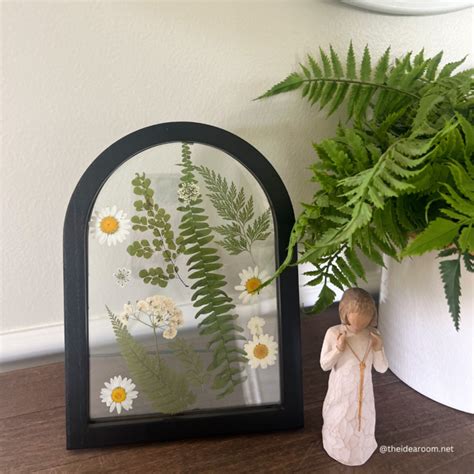 How To Press Flowers for Framed Flowers - The Idea Room