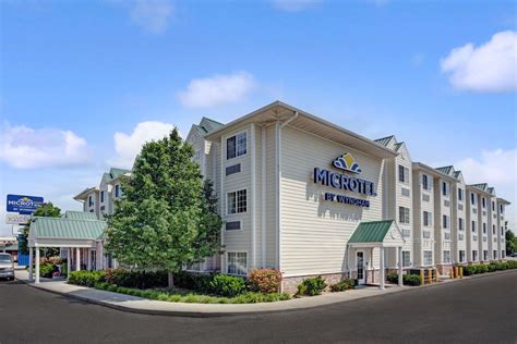 Microtel Inn & Suites by Wyndham Indianapolis Airport | Indianapolis, IN Hotels