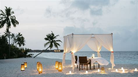 The St. Regis Maldives Vommuli Resort - Hotel Review | Condé Nast Traveler