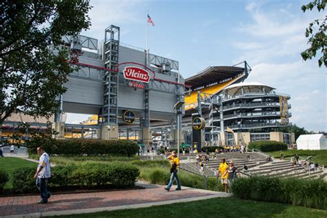 Heinz Field Stadium Information - facts about the home of the Steelers