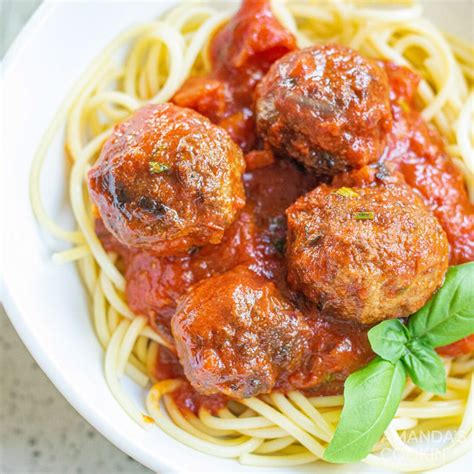Spaghetti and Meatballs in Marinara Sauce - Amanda's Cookin'