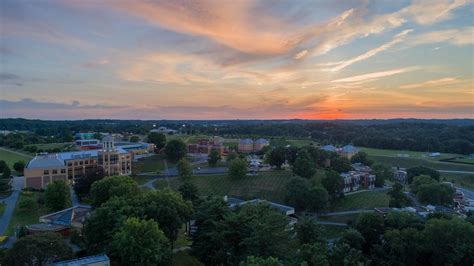 Robert Morris University unveils plan, consolidates several schools - Pittsburgh Business Times