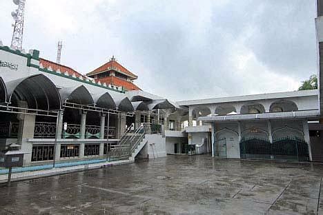 Sunan Giri Mosque and Tomb, Gresik