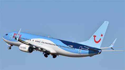 TUI Airways is certified as a 3-Star Leisure Airline | Skytrax