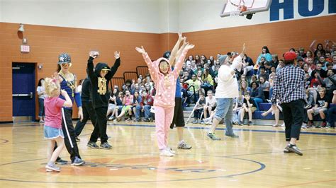 Union Grove Middle School holds lip sync battle | News | thedailytimes.com