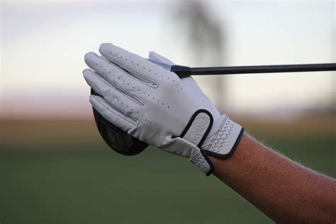 5 Reasons Why Gloves Matter | Nailed Golf