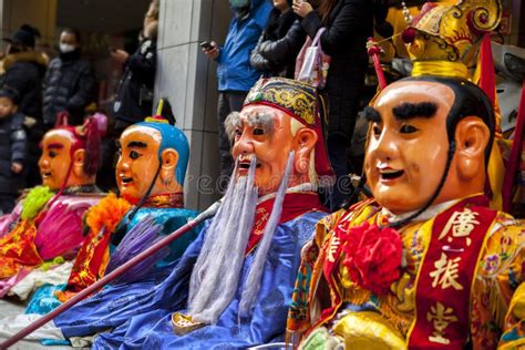 Chinese New Year, Folk Beliefs in Taiwan, the Lantern Festival Temple ...