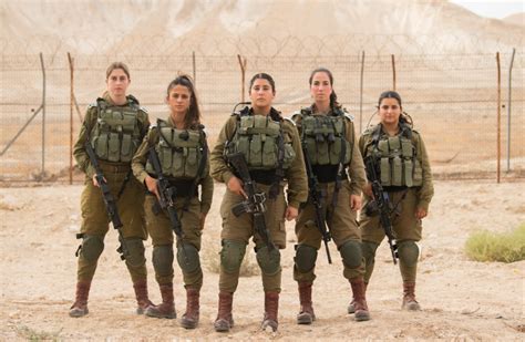 Two Israeli women to enter elite Air Force unit training