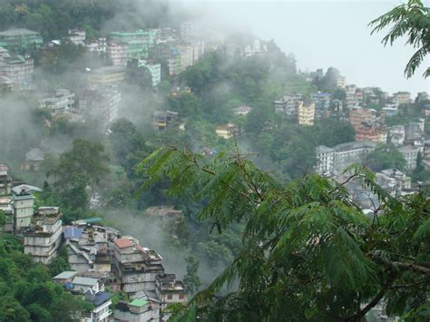 Gangtok Hill Station - Gangtok Travel Guide - India Travel Blog