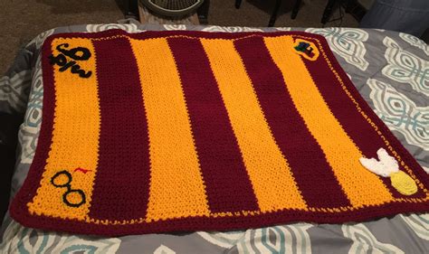 Harry Potter Crochet Baby Blanket Harry Potter Hogwarts House Crest ...