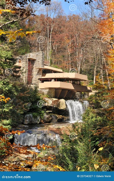 Fallingwater editorial photography. Image of historical - 23734327