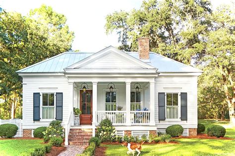 Charming 64 small cottage house exterior ideas | Cottage exterior ...