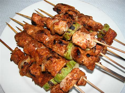 Healthy Mediterranean Cooking: Chicken kebobs - Shish Taouk