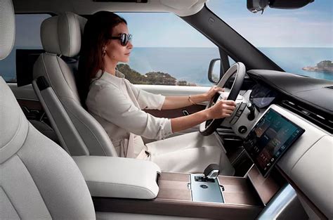 Maximise Your Plug-in Hybrid Cars Battery Life | Land Rover Cyprus