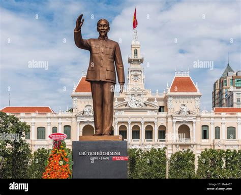 Ho Chí Minh monument in Ho Chi Minh City, Vietnam Stock Photo - Alamy