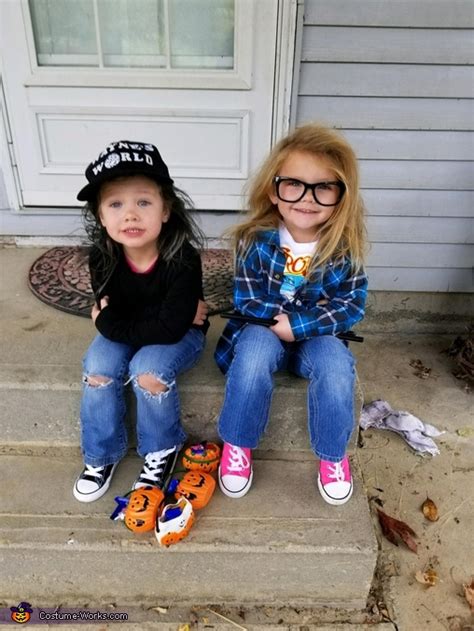 Wayne's World Costume | Easy DIY Costumes