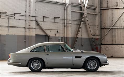 Aston Martin DB5 model guide - Prestige & Performance Car