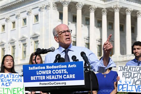 ‘The slippery slope is powerful’: Dems believe drug pricing law will pay dividends - POLITICO