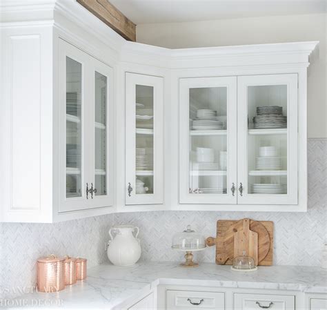 How to Style Glass Kitchen Cabinets - Sanctuary Home Decor