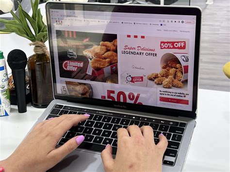 Bucket of fraud? Fake KFC website scams customers in Qatar - Doha News | Qatar