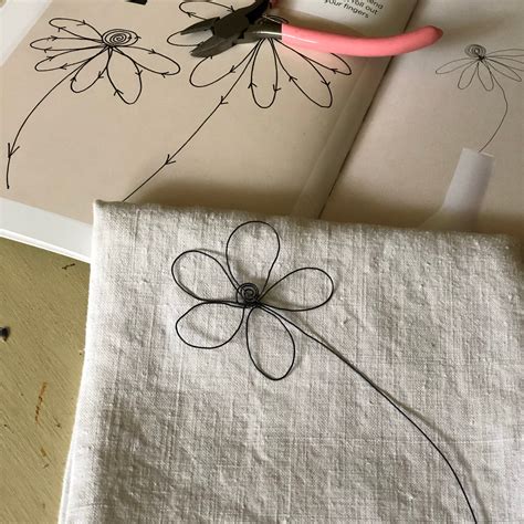 How to make simple wire flowers - crafty springtime blooms