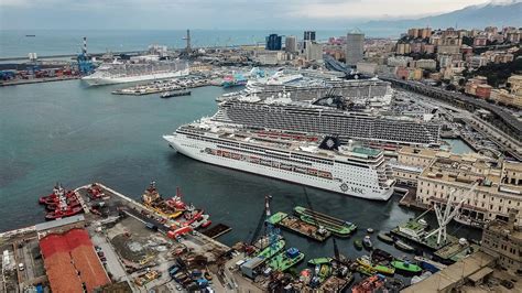 MSC Grandiosa es el primer crucero en retomar su actividad en Génova - PortalCruceros