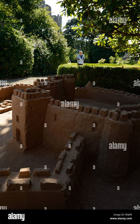 sand castle building Stock Photo - Alamy